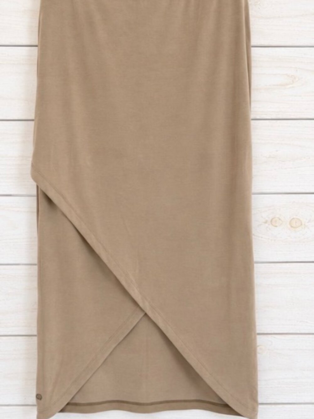 lululemon Drapey Softstreme Column Midi Skirt Filbert Tan Size L NWT